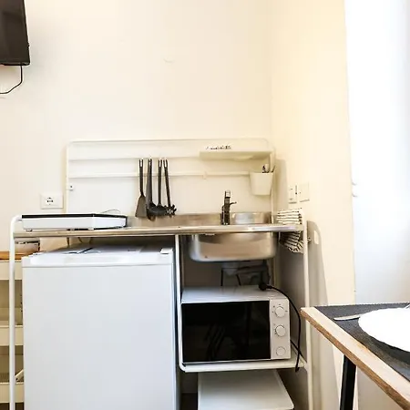 Giotto Studio Flat *